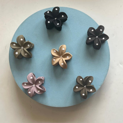 Polka Dot Flower Claw Clip - Small 4cm