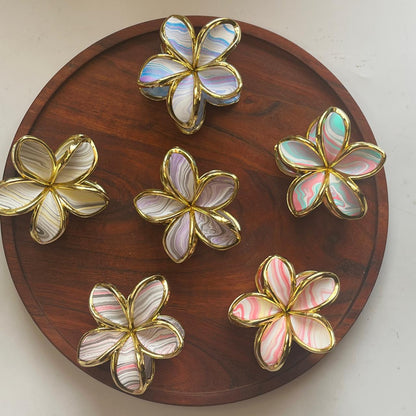 Marbled Gold-Trim Flower Claw Clip - Medium 8cm