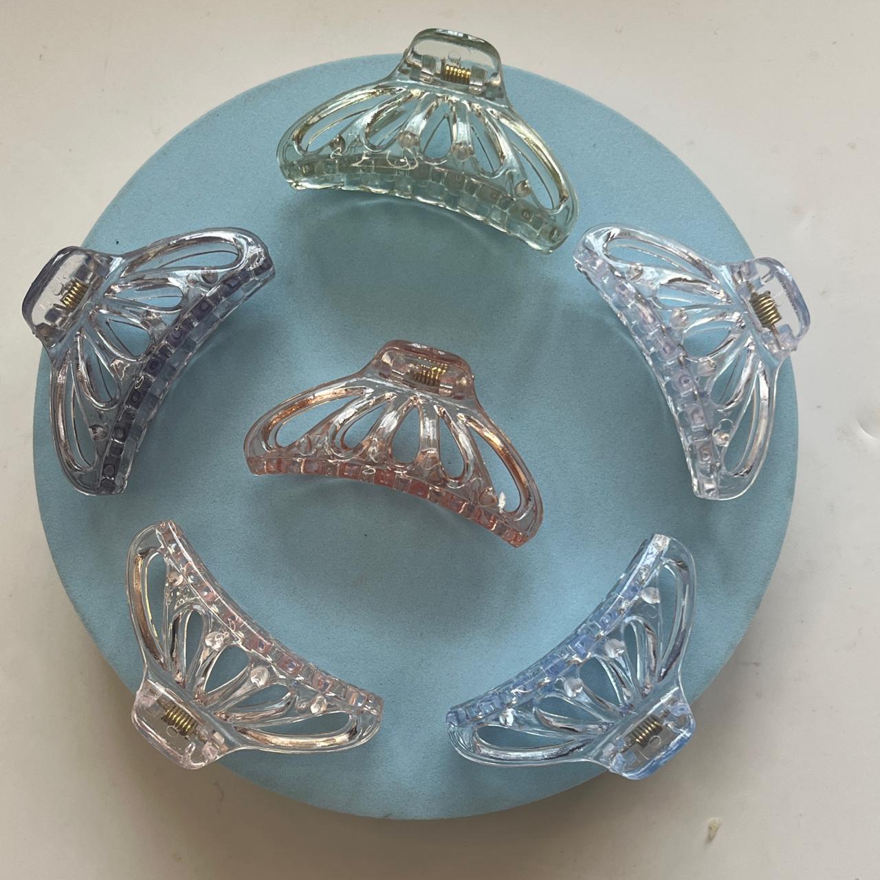 Crystal Leaf Cut-Out Claw Clip- Medium 7cm