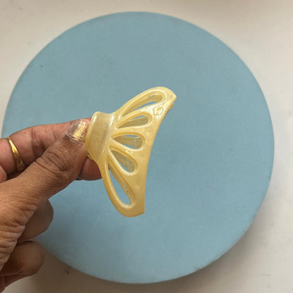 Petal Cut-Out Claw Clip- Medium 7cm