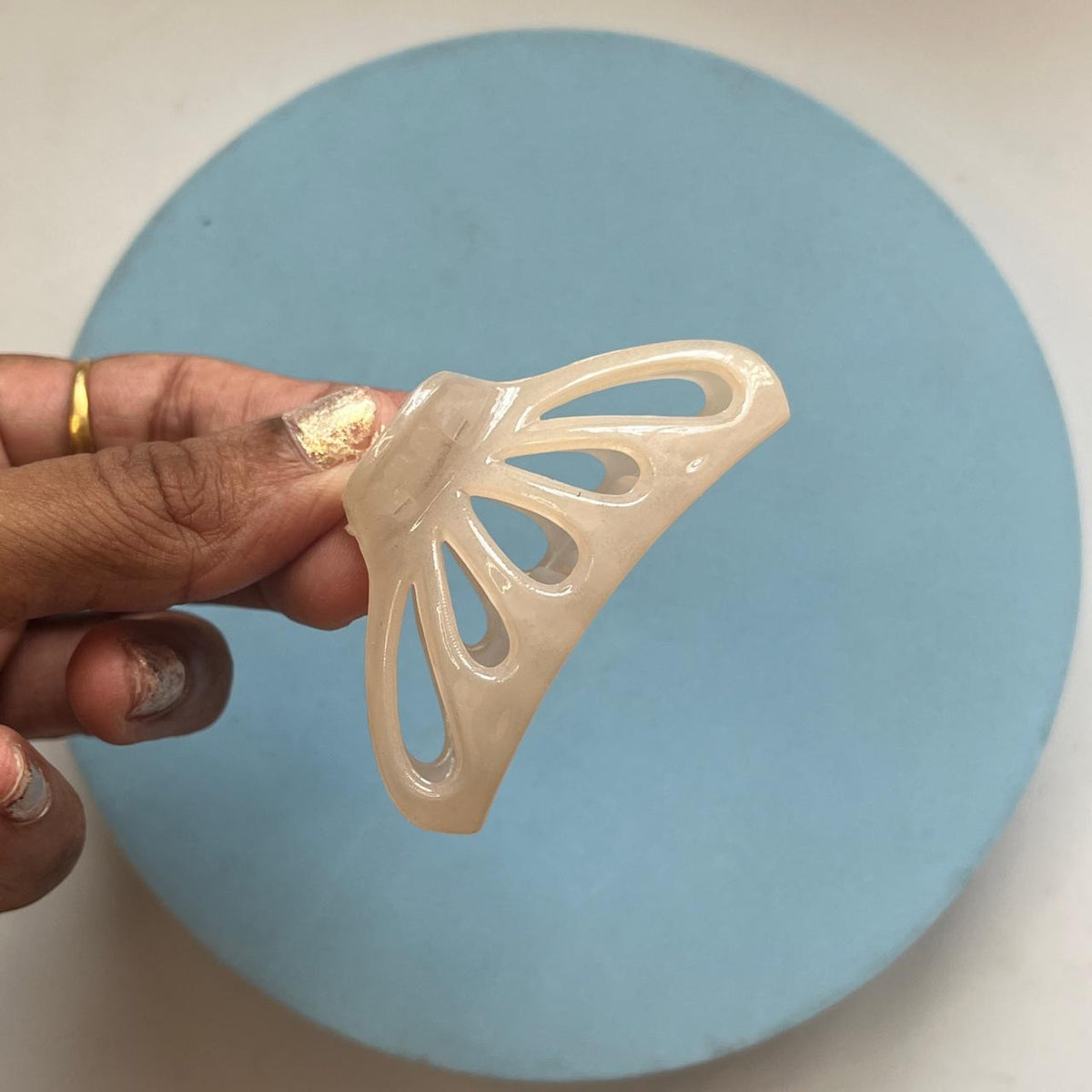 Petal Breeze Cut-Out Claw Clip- Medium 7cm