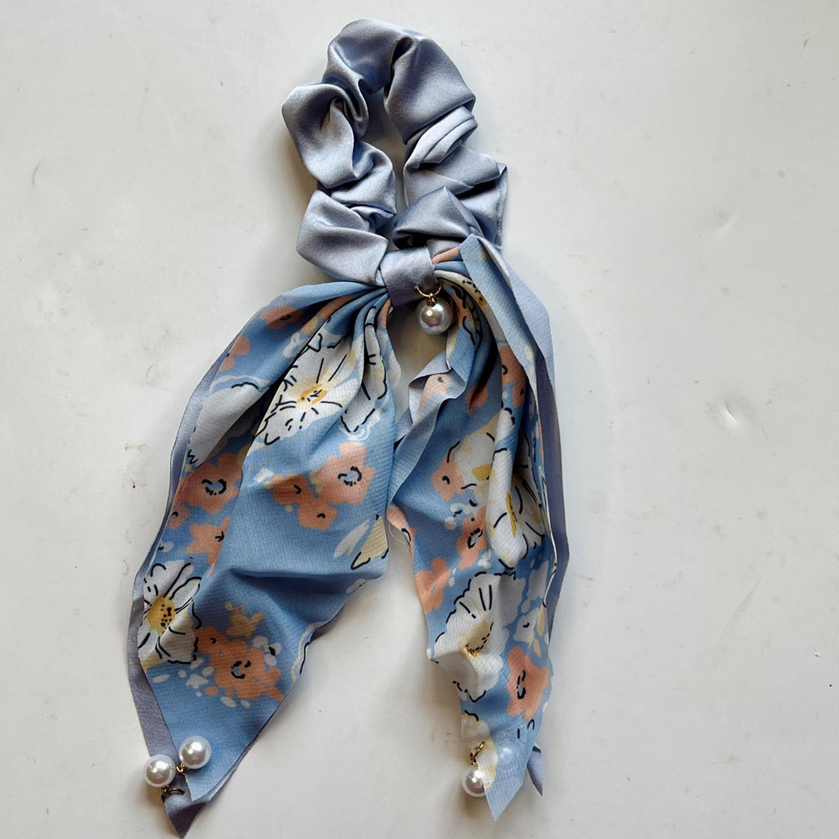 Floral Pearl Scrunchie Scarf – Pack of 1