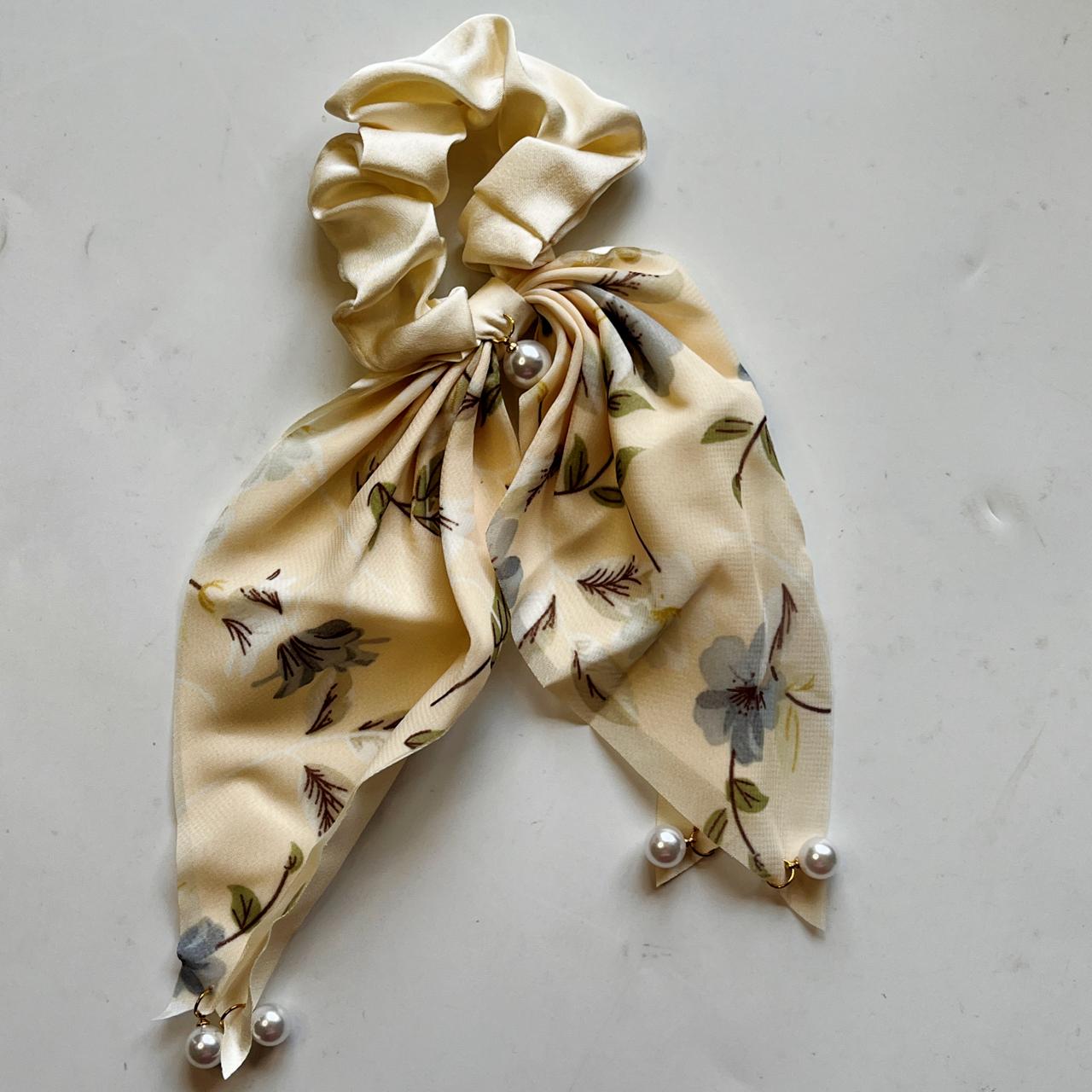 Floral Pearl Scrunchie Scarf – Pack of 1