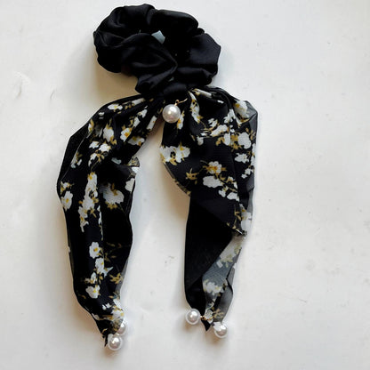 Floral Pearl Scrunchie Scarf – Pack of 1